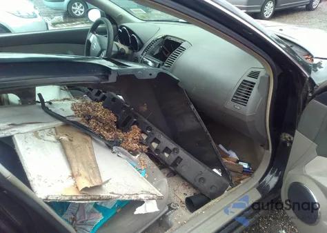 2005 Nissan Altima 2.5 S from USA, damaged, VIN 1N4AL11D25N469805